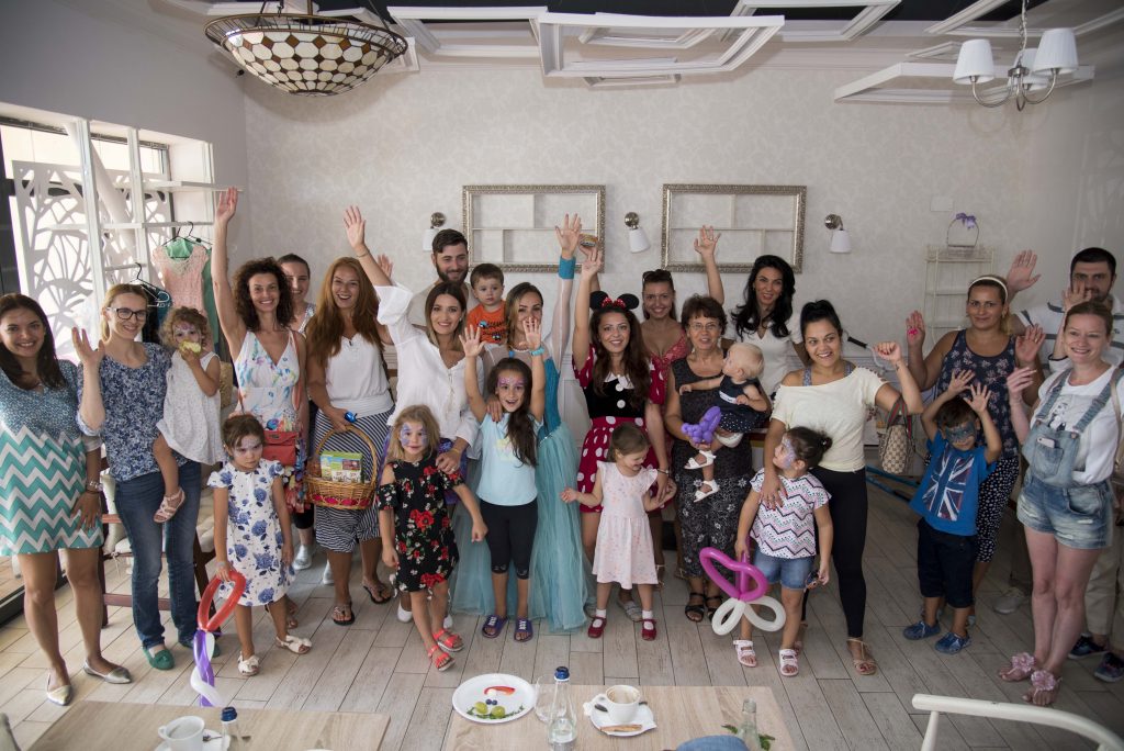 Workshop de parenting și nutriție cu Ela Crăciun Workshop de parenting și nutriție cu Ela Crăciun
